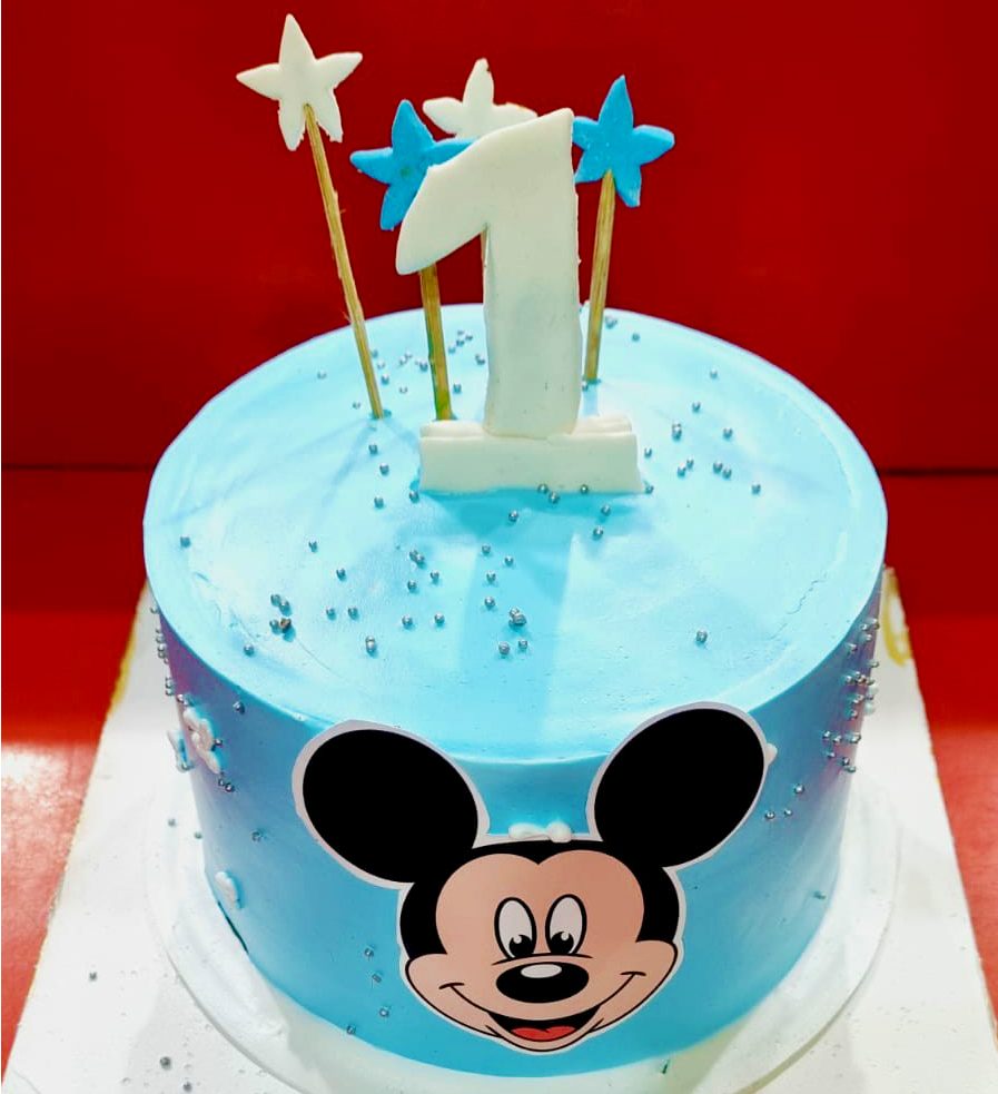 2 Pound micky mouse cake