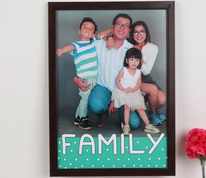 one-big-happy-family-photo-frame-9893427gf-A